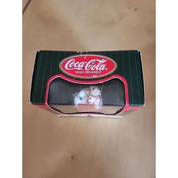 Vintage 1998 Coca Cola Polar Bear On Coke Machine Christmas Ornament - Picture 2 of 6